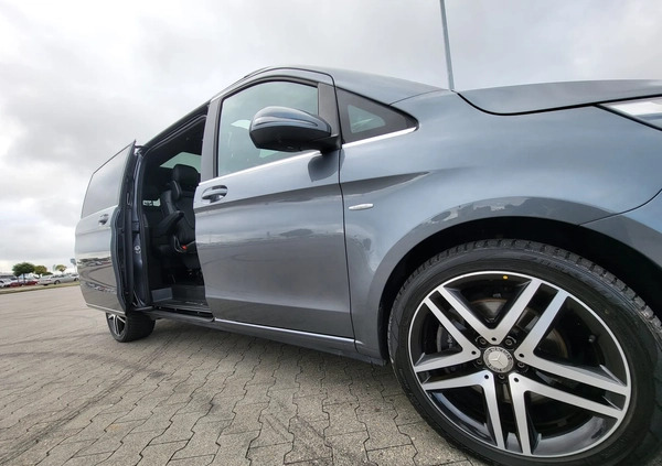 Mercedes-Benz Klasa V cena 212000 przebieg: 110000, rok produkcji 2017 z Bieżuń małe 529